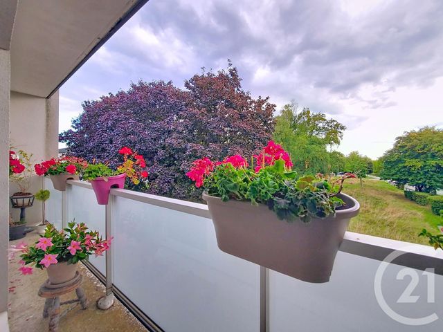 Afficher la photo en grand Appartement F3 à louer - 3 pièces - 61,79 m2 - Mont St Aignan - 76 - HAUTE-NORMANDIE