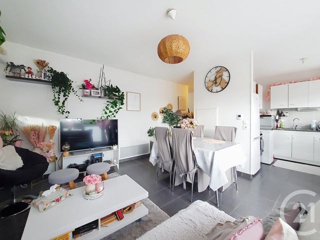 Appartement F3 à louer - 3 pièces - 61,79 m2 - Mont St Aignan - 76 - HAUTE-NORMANDIE