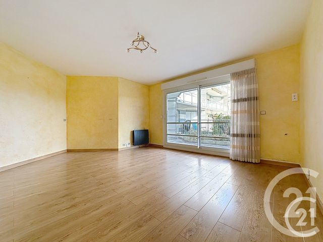 Afficher la photo en grand Appartement F2 à vendre - 2 pièces - 55,75 m2 - Mont St Aignan - 76 - HAUTE-NORMANDIE