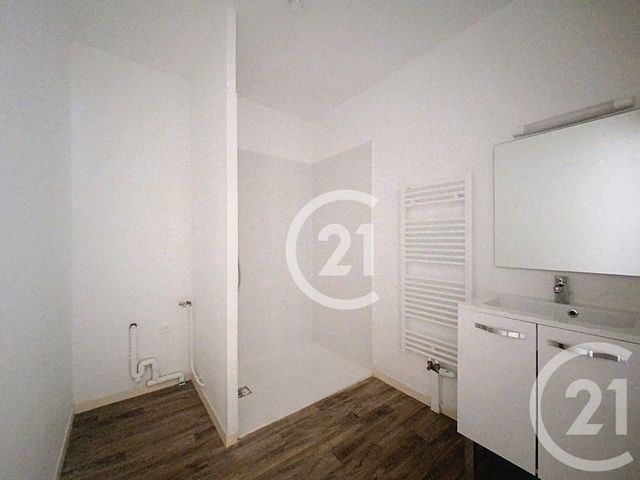 Appartement F3 à louer - 3 pièces - 70,51 m2 - Rouen - 76 - HAUTE-NORMANDIE