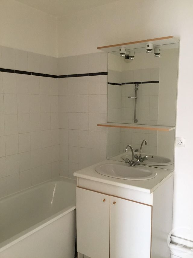 Appartement F3 à louer - 3 pièces - 77 m2 - Rouen - 76 - HAUTE-NORMANDIE