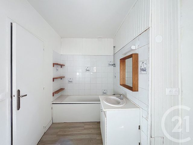 Appartement F4 à louer - 4 pièces - 98,85 m2 - Rouen - 76 - HAUTE-NORMANDIE