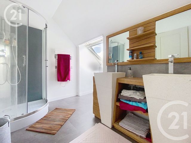 Afficher la photo en grand Maison à vendre - 7 pièces - 210,18 m2 - Isneauville - 76 - HAUTE-NORMANDIE