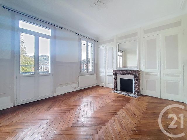 Appartement T5 à louer - 5 pièces - 122,87 m2 - Rouen - 76 - HAUTE-NORMANDIE