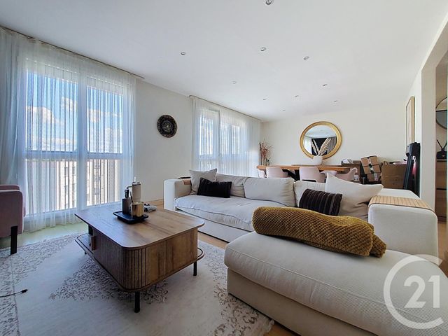 Appartement F3 à louer - 3 pièces - 71,62 m2 - Maromme - 76 - HAUTE-NORMANDIE