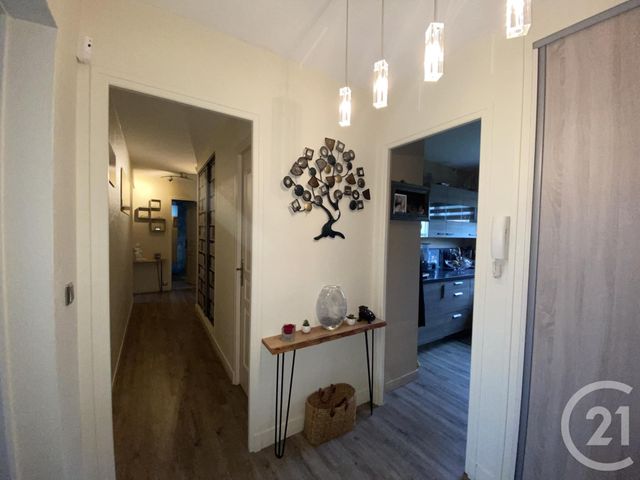 Appartement F4 &agrave; vendre - 4 pi&egrave;ces - 84,96 m2 - Le Mesnil Esnard - 76 - HAUTE-NORMANDIE