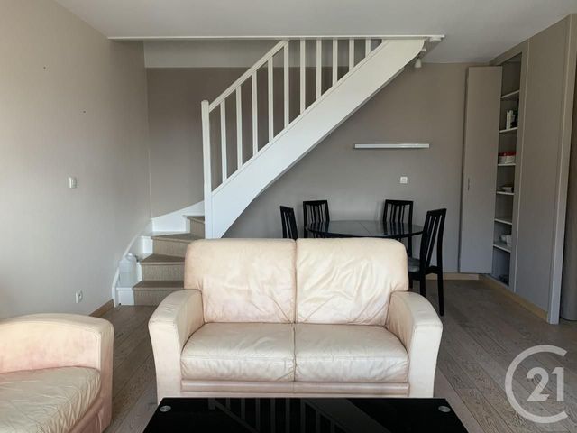 Appartement T3 à louer - 3 pièces - 66,43 m2 - Rouen - 76 - HAUTE-NORMANDIE