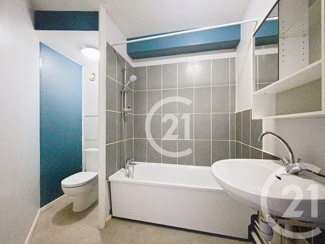 Appartement F2 &agrave; louer - 2 pi&egrave;ces - 49 m2 - Le Petit Quevilly - 76 - HAUTE-NORMANDIE