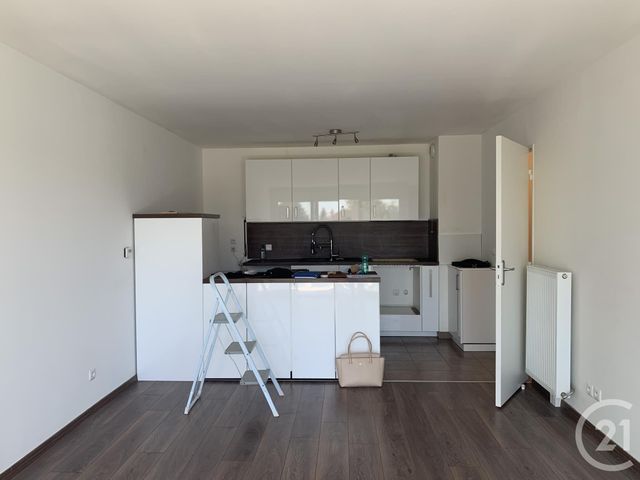 Appartement F3 &agrave; louer - 3 pi&egrave;ces - 63,48 m2 - Le Mesnil Esnard - 76 - HAUTE-NORMANDIE