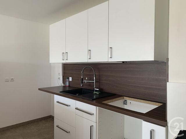 Appartement F3 &agrave; louer - 3 pi&egrave;ces - 63,48 m2 - Le Mesnil Esnard - 76 - HAUTE-NORMANDIE