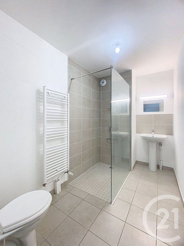 Maison &agrave; louer - 4 pi&egrave;ces - 88,18 m2 - Grand Couronne - 76 - HAUTE-NORMANDIE