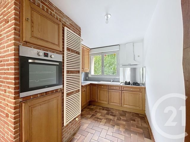 Appartement T3 &agrave; louer - 3 pi&egrave;ces - 62,68 m2 - Petit Couronne - 76 - HAUTE-NORMANDIE