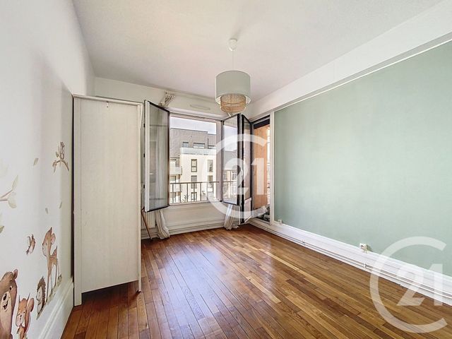 Appartement T3 &agrave; louer - 3 pi&egrave;ces - 82,23 m2 - Rouen - 76 - HAUTE-NORMANDIE