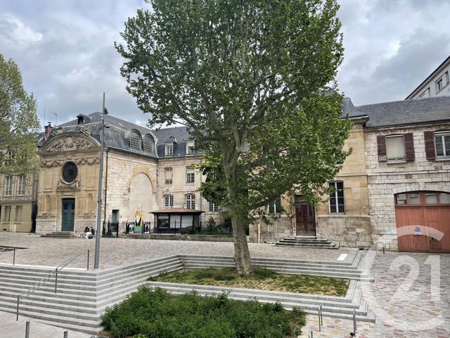 Appartement F2 &agrave; louer - 2 pi&egrave;ces - 43,50 m2 - Rouen - 76 - HAUTE-NORMANDIE