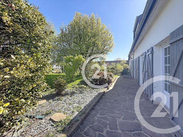 Maison &agrave; louer - 7 pi&egrave;ces - 190 m2 - Franqueville St Pierre - 76 - HAUTE-NORMANDIE