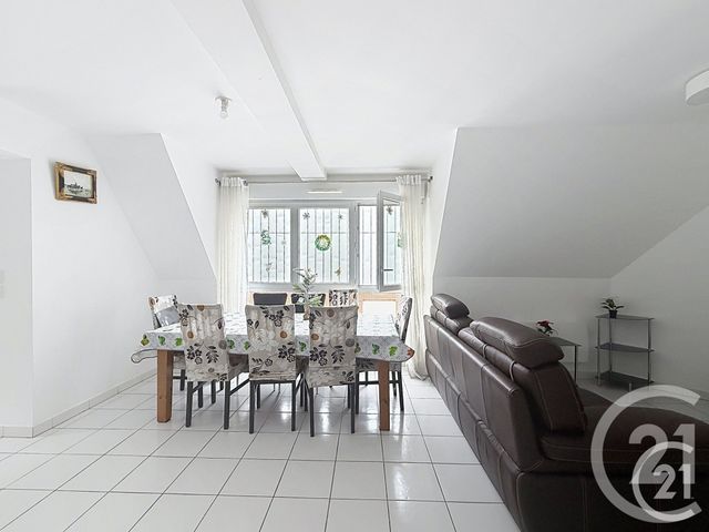 Appartement F5 &agrave; louer - 5 pi&egrave;ces - 94,32 m2 - Rouen - 76 - HAUTE-NORMANDIE