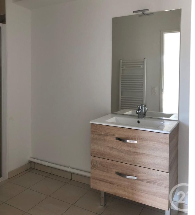 Appartement F2 &agrave; louer - 2 pi&egrave;ces - 39,43 m2 - Mont St Aignan - 76 - HAUTE-NORMANDIE