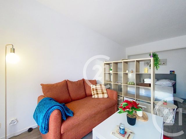 Appartement F1 &agrave; louer - 1 pi&egrave;ce - 32,67 m2 - Deville Les Rouen - 76 - HAUTE-NORMANDIE