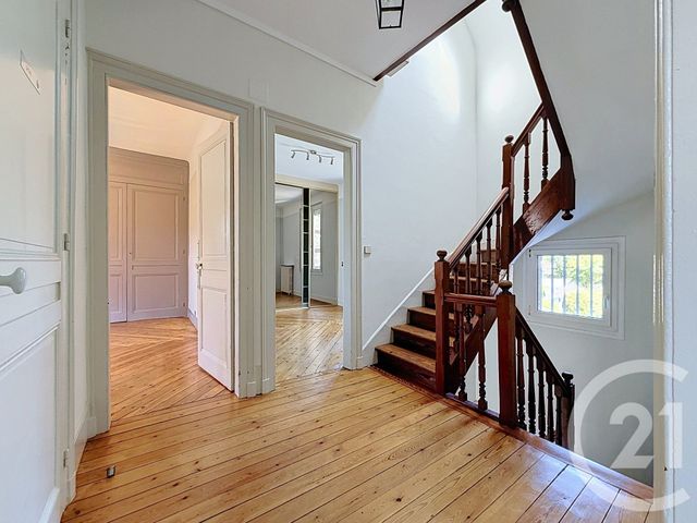 Maison &agrave; louer - 8 pi&egrave;ces - 192,86 m2 - Rouen - 76 - HAUTE-NORMANDIE