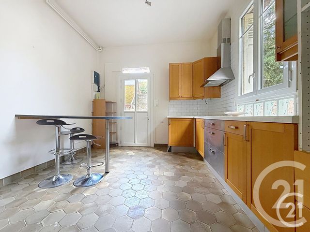 Maison &agrave; louer - 8 pi&egrave;ces - 216,48 m2 - Mont St Aignan - 76 - HAUTE-NORMANDIE