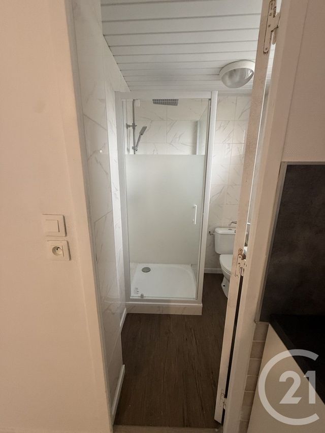 Appartement F2 &agrave; louer - 2 pi&egrave;ces - 30 m2 - St Pierre De Varengeville - 76 - HAUTE-NORMANDIE